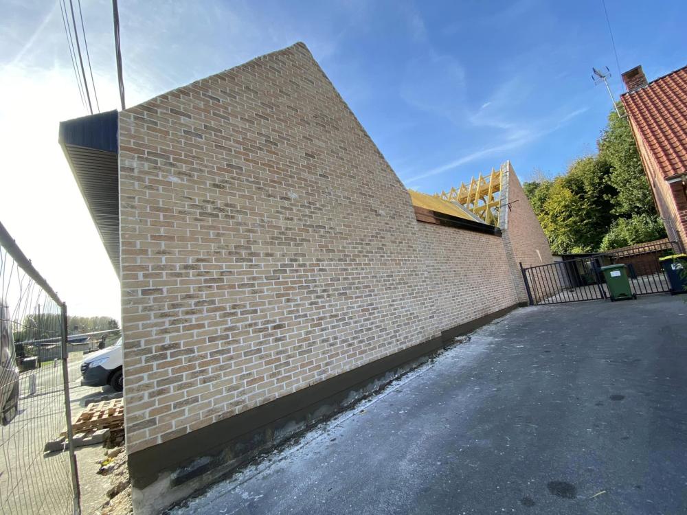 coté de maison en travaux